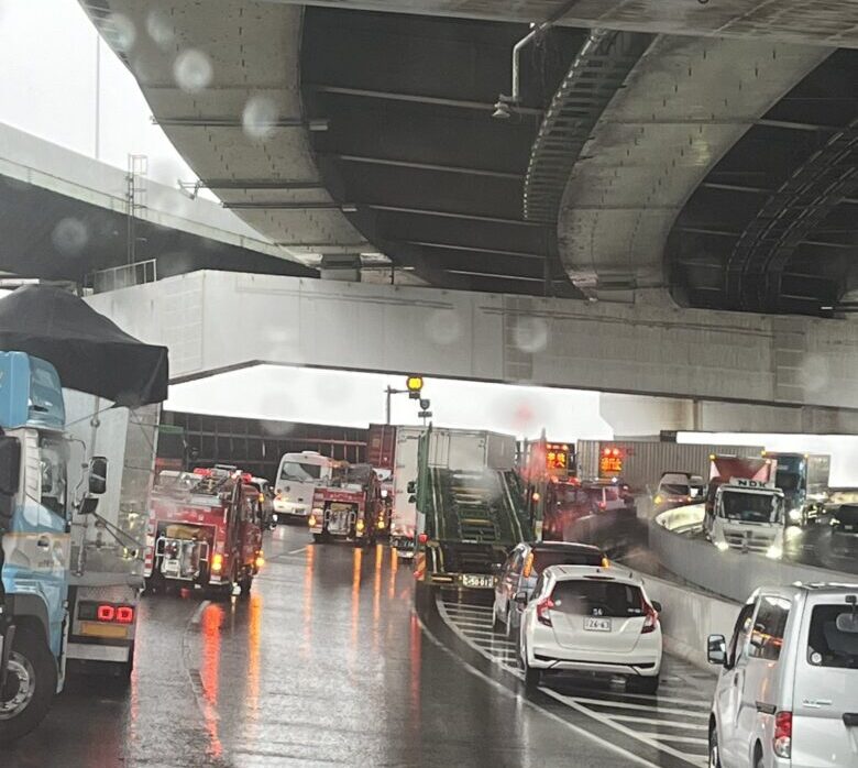 阪神高速事故